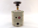 REGULATOR TYPE 10LR 1/4" PORTS .5-25 PSI, LOW RANGE CONTROL