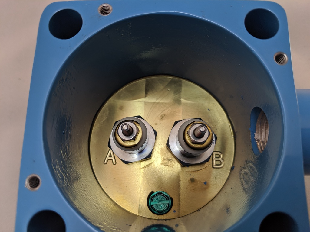 ELECTRODE FITTINGS 2 ELECTRODES RED BRASS