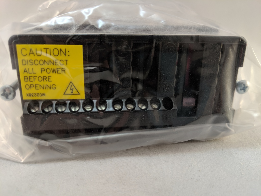 PAXC0020- PAX SERIES COUNTER, BASE UNIT, 120VAC, HORIZONTAL 1/8 DIN PAXC0000