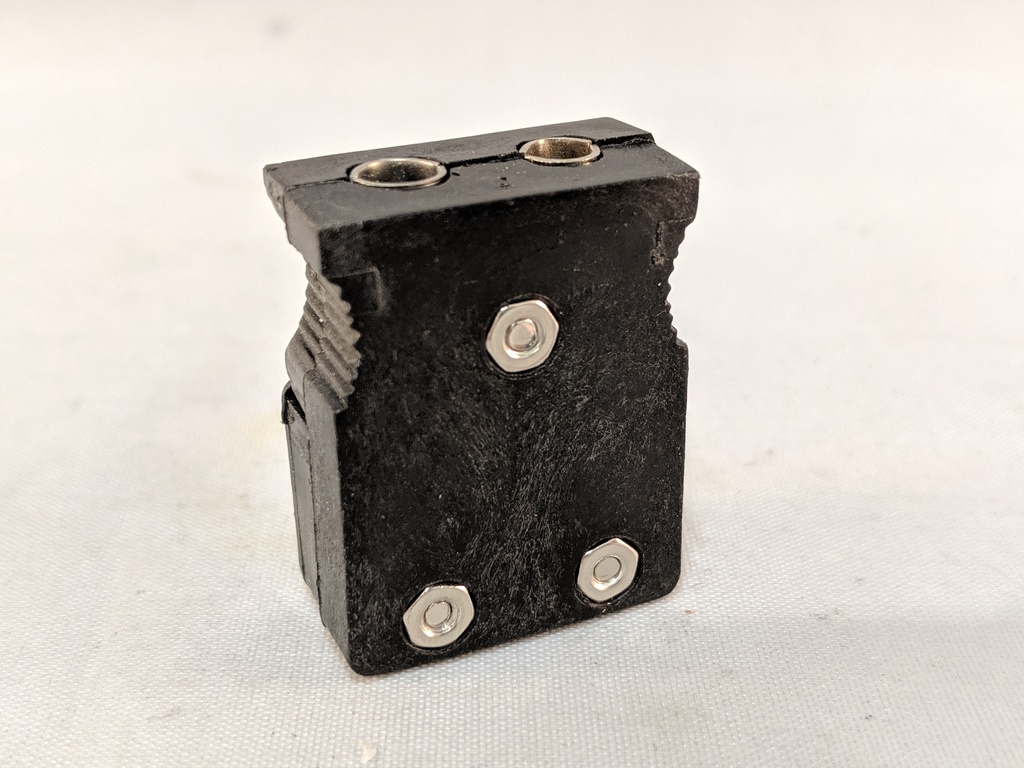 TYPE J FEMALE PLUG STANDARD SIZE