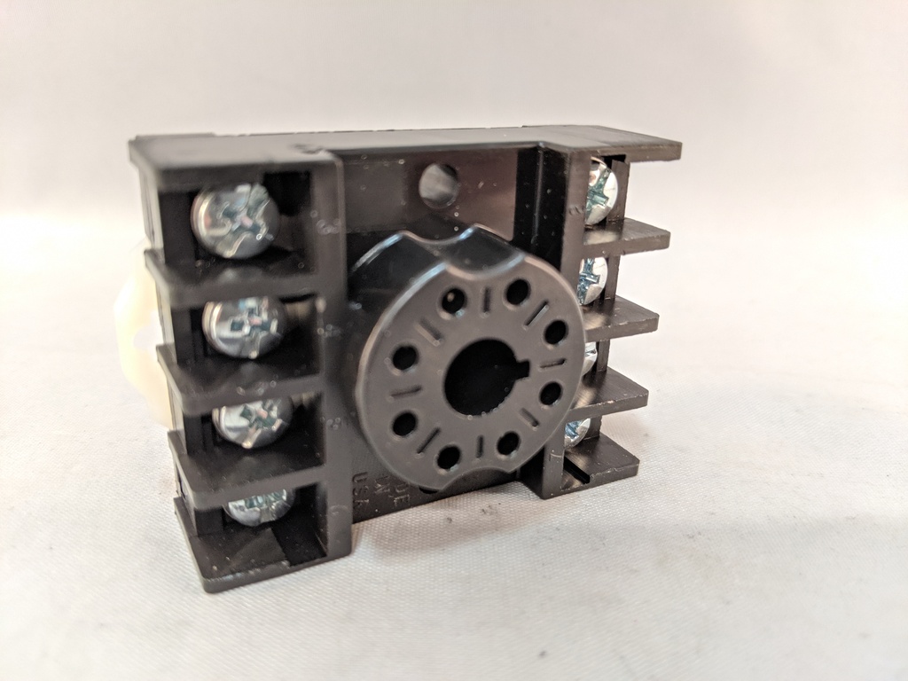 8-PIN SOCKET,DIN OR SURFACE MOUNT