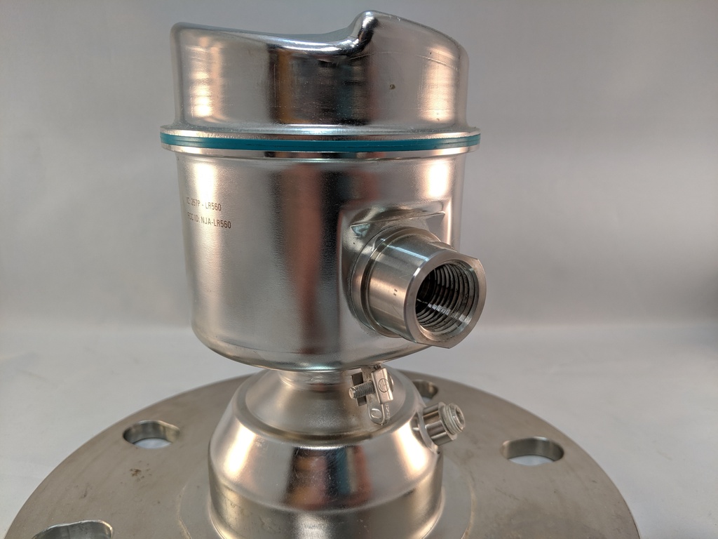 LR560 2-WIRE LEVEL XMTR 40M RANGE 4"SS FLANGE CSA/FM W/DISP SIEMENS SPIFF