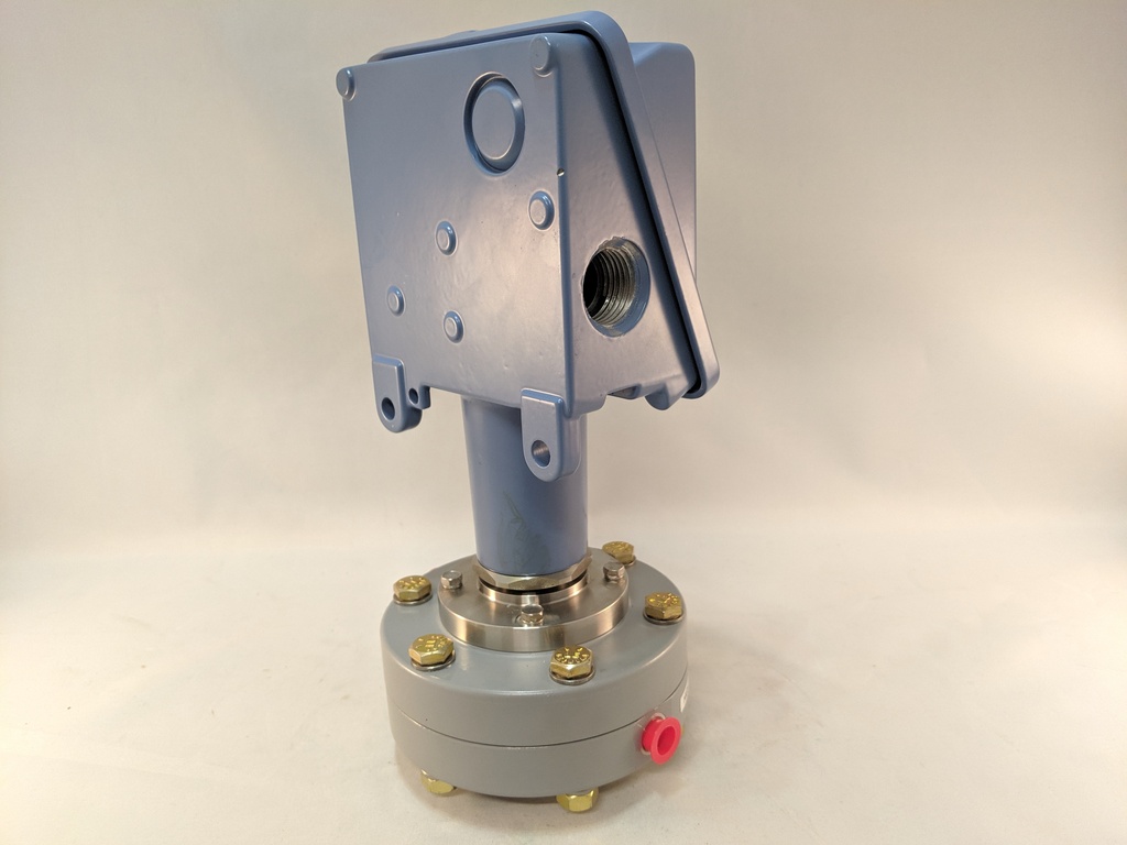 UEC D/P SWITCH NEMA 4X 5-50PSI ADJUSTABLE DEADBAND