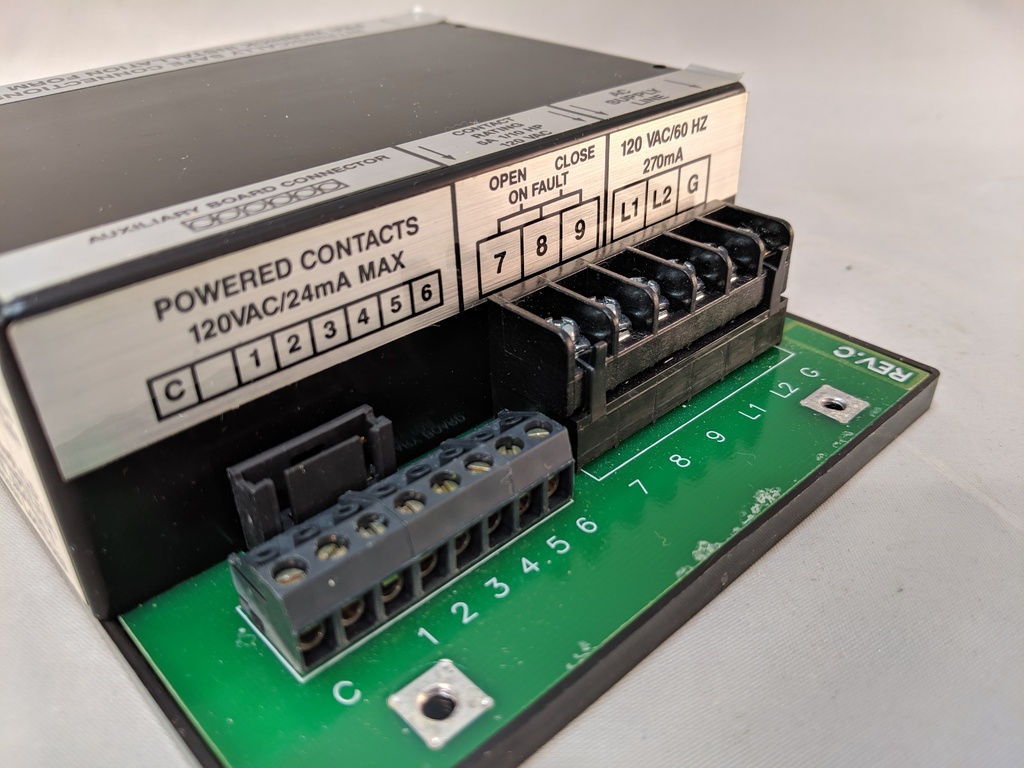 WARRICK I/S 4-CHANNEL LEVEL CONTROL 120VAC 50K SENSITIVITY
