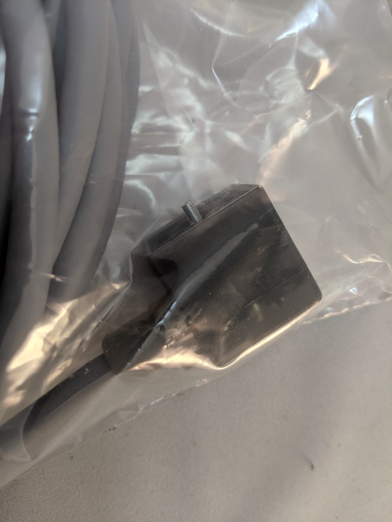 VAS 3-A580-5M MOLDED CONNECTOR TO FIT WIKA A-10 SERIES, 5M