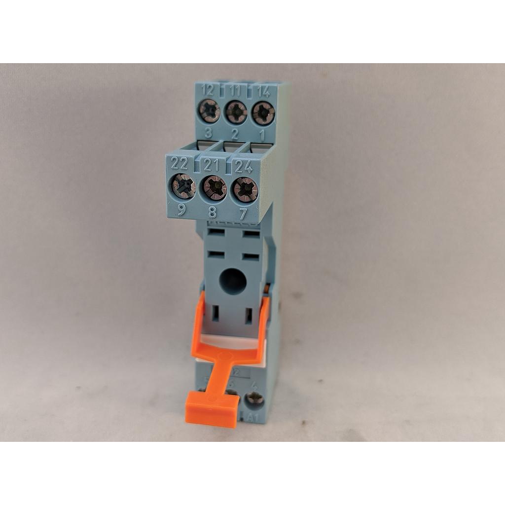 Turck Comat Releco by TURCK, Socket base for C12 relays (S12)