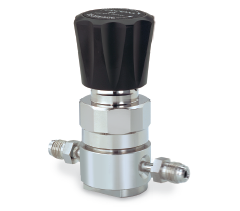 High Purity Pressure Reducing Regulator, 316SS Electropolish 0-60 PSIG Outlet, PCTFE Seat, Inlet/Outlet Port 1/4" Male Swivel, Max Inlet 3500 PSIG