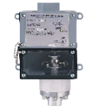 MERCOID WEATHERPROOF DIAPHRAGM OPERATED PRESSURE SWITCH, ALUM PRESSURE CHAMBER, POLYAMIDE DIAPH, 5-40PSI, FIXED DEADBAND 2PSI