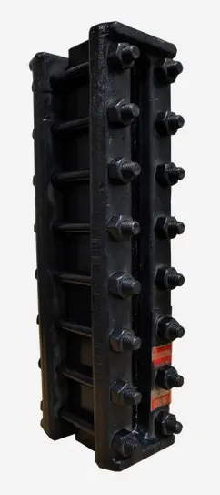 QT Glass-Trac MT7-LG-517010, Carbon Steel  Bolting Material & LTCS Covers, 316 SS Chamber 