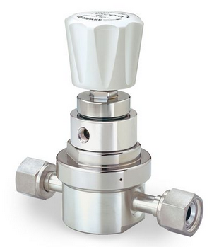 [74-3862KRL31] Pressure Reducing Regulator, 316L VAR Stainless Steel Electropolish Body, 0-100 PSIG Outlet, PCTFE Seat, 316SS Diaphragm, Stem and Seal, 600 PSI Max Inlet, 1/2" Female Swivel Ports, (1) 1/4" H.P.I.C. Gauge Port